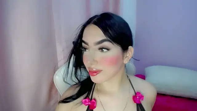 cielooo  online show from April 14, 2026, 3:56 am