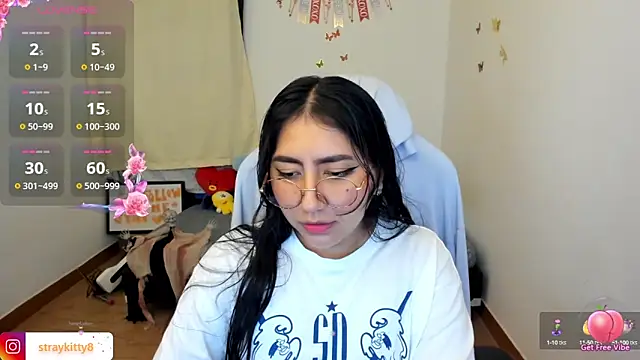 Snapshot of LoveLyy- chatting on October 16, 2025, 9:16 pm LoveLyy- online show from October 16, 2025, 9:16 pm