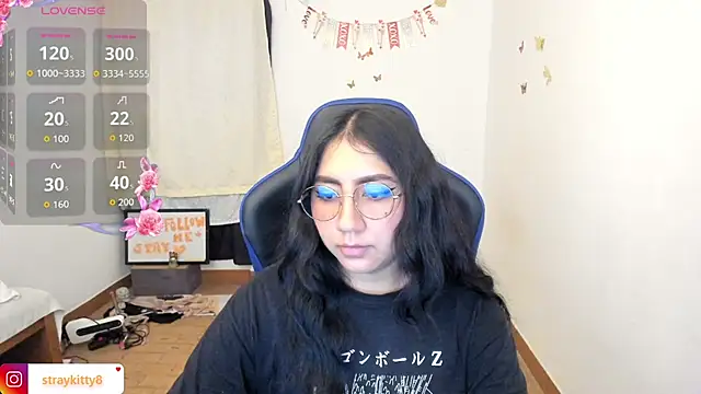 LoveLyy- online show from June 23, 2026, 10:19 pm