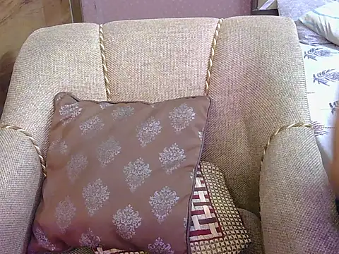 cute zaraa online show from December 18, 2025, 5:13 am