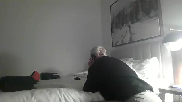 nvthvn555 online show from November 22, 2025, 11:37 pm