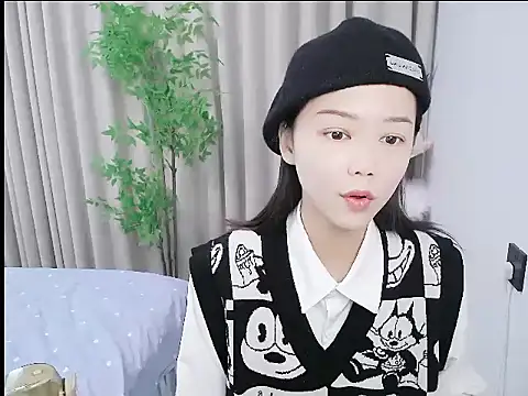 mili0923 online show from November 3, 2025, 6:36 am