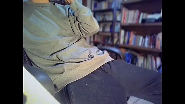 Snapshot of Ed15399 chatting on November 23, 2025, 10:04 am Ed15399 online show from November 23, 2025, 10:04 am