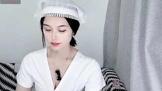 Snapshot of T-TeaR chatting on February 6, 2026, 2:05 am T-TeaR online show from February 6, 2026, 2:05 am