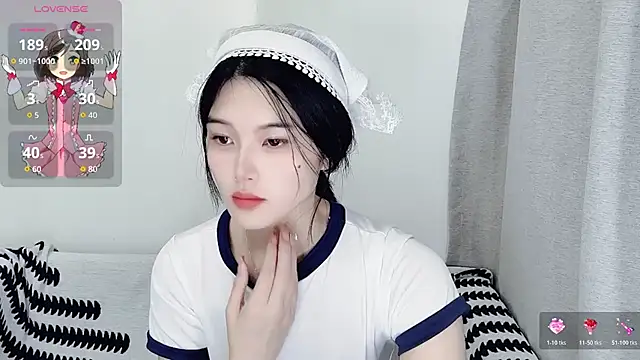 Snapshot of T-TeaR chatting on February 12, 2026, 2:17 am T-TeaR online show from February 12, 2026, 2:17 am