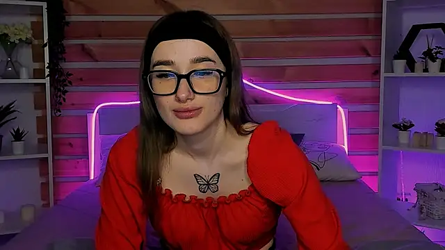 Olivia Grantt online show from November 29, 2025, 1:08 am