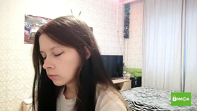 babylilcute online show from October 17, 2025, 11:24 am