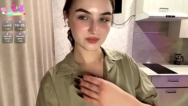 RinaModel online show from November 3, 2025, 6:09 pm