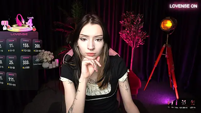 Trix Void online show from January 15, 2026, 11:48 am