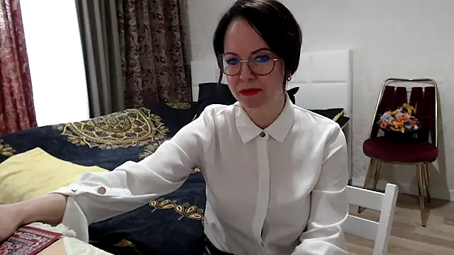 Snapshot of Arisa5000 chatting on February 17, 2026, 6:32 am Arisa5000 online show from February 17, 2026, 6:32 am