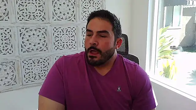 Snapshot of socal_streamer chatting on October 20, 2025, 7:03 pm socal streamer online show from October 20, 2025, 7:03 pm