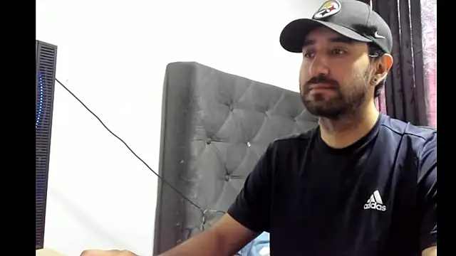 coolfriki online show from November 1, 2025, 2:52 pm