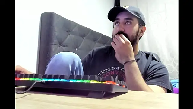 coolfriki online show from March 26, 2026, 11:21 pm