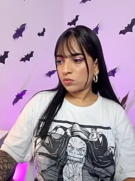 Snapshot of Wildrachel4u chatting on October 23, 2025, 5:18 am Wildrachel4u online show from October 23, 2025, 5:18 am