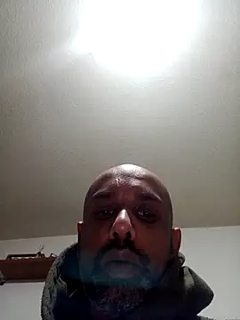 Snapshot of T1T012 chatting on April 4, 2026, 1:59 am T1T012 online show from April 4, 2026, 1:59 am