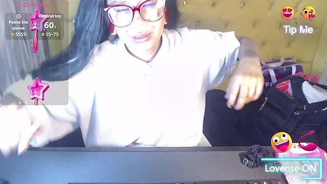 blackxstar11 online show from December 22, 2025, 2:19 am