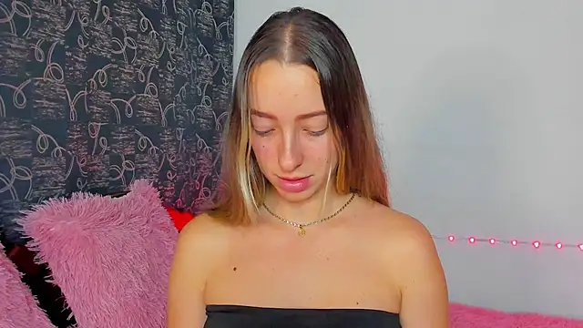 Sophia rouse online show from October 29, 2025, 3:42 am