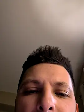 felipelon07 online show from October 22, 2025, 5:45 pm