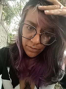 Abby 2-1 online show from November 12, 2025, 7:24 pm