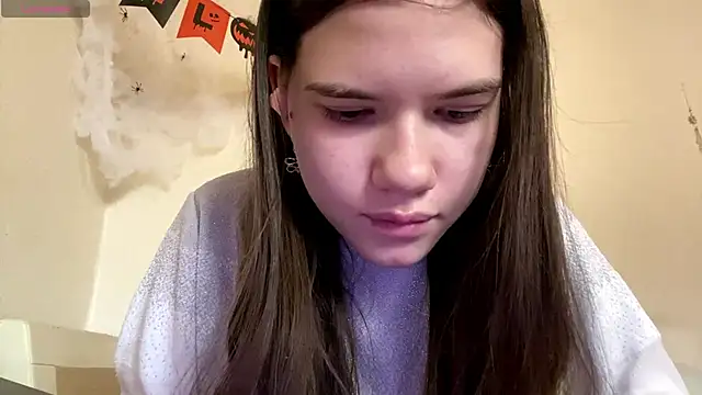 Snapshot of AlmetaBradicich chatting on November 2, 2025, 6:05 am AlmetaBradicich online show from November 2, 2025, 6:05 am