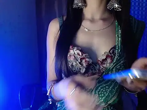 Roiseeee online show from February 20, 2026, 6:26 am