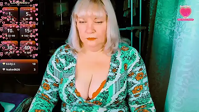 Snapshot of DiamondNata chatting on October 10, 2025, 10:53 pm DiamondNata online show from October 10, 2025, 10:53 pm