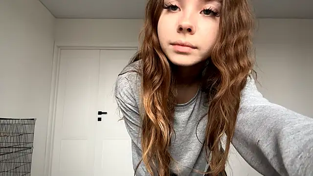 Snapshot of EhtelBiondi chatting on October 29, 2025, 8:05 am EhtelBiondi online show from October 29, 2025, 8:05 am