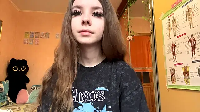 Snapshot of EhtelBiondi chatting on November 10, 2025, 8:13 am EhtelBiondi online show from November 10, 2025, 8:13 am