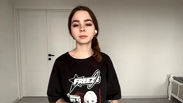 Snapshot of EhtelBiondi chatting on December 4, 2025, 8:12 am EhtelBiondi online show from December 4, 2025, 8:12 am