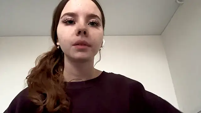 Snapshot of EhtelBiondi chatting on December 21, 2025, 8:10 am EhtelBiondi online show from December 21, 2025, 8:10 am