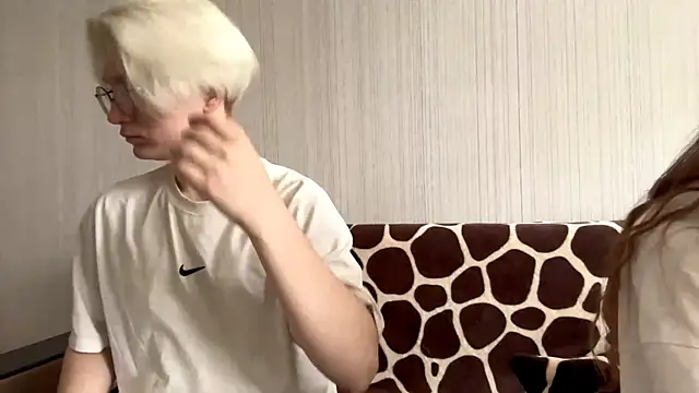 EhtelBiondi online show from March 29, 2026, 8:14 am