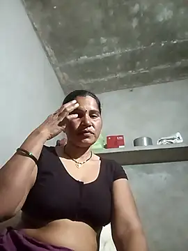 Snapshot of Nm_sanjna chatting on February 13, 2026, 11:45 pm Nm sanjna online show from February 13, 2026, 11:45 pm