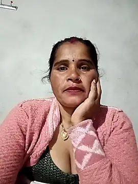 Snapshot of Nm_sanjna chatting on February 18, 2026, 11:22 pm Nm sanjna online show from February 18, 2026, 11:22 pm