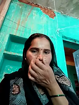 Snapshot of Nm_sanjna chatting on March 1, 2026, 4:03 am Nm sanjna online show from March 1, 2026, 4:03 am