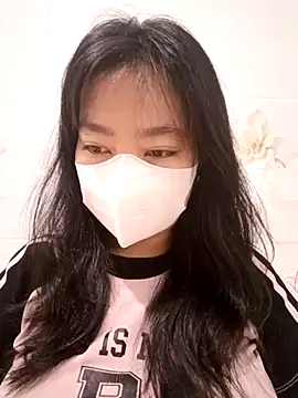 Xuka203 online show from November 8, 2025, 4:23 am