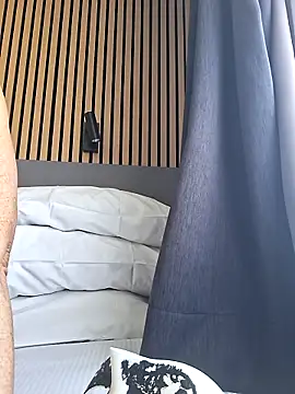 Snapshot of Pimentine chatting on February 6, 2026, 2:05 am Pimentine online show from February 6, 2026, 2:05 am