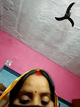 Snapshot of Cr_sonam chatting on December 2, 2025, 4:35 pm Cr sonam online show from December 2, 2025, 4:35 pm