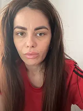 Snapshot of Bella-Flower chatting on October 29, 2025, 8:38 am Bella-Flower online show from October 29, 2025, 8:38 am