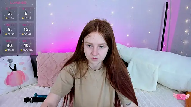 Evarey  online show from March 31, 2026, 4:46 am