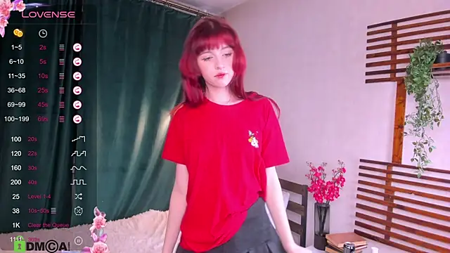  LucyStars  online show from November 1, 2025, 1:46 pm