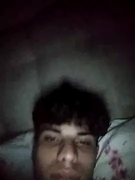 Snapshot of yusufsinss@xh chatting on November 4, 2025, 1:05 am yusufsinssxh online show from November 4, 2025, 1:05 am