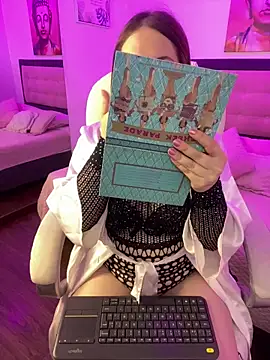 kattee adams online show from November 27, 2025, 1:35 pm