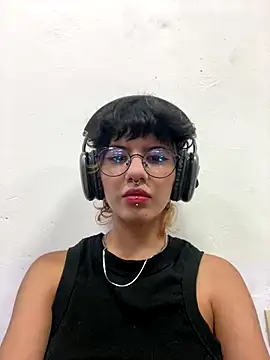 Snapshot of eva_caos chatting on November 14, 2025, 6:28 pm eva caos online show from November 14, 2025, 6:28 pm