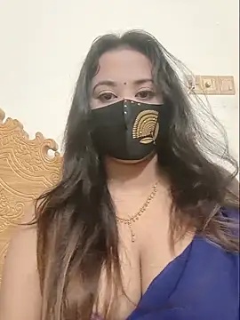 Snapshot of Beauty_Queen_Soniya chatting on July 7, 2026, 9:24 am Beauty Queen Soniya online show from July 7, 2026, 9:24 am