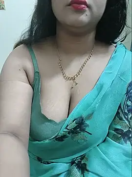 Snapshot of Beauty_Queen_Soniya chatting on July 9, 2026, 10:19 am Beauty Queen Soniya online show from July 9, 2026, 10:19 am