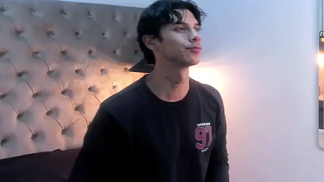 ErosDominant online show from November 28, 2025, 4:26 am