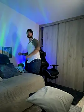 Dave-Max01 online show from November 23, 2025, 2:44 am