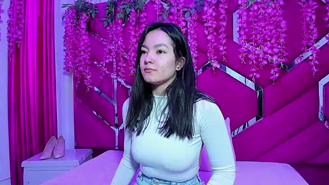 Gisell Squirt  online show from April 22, 2026, 12:28 pm