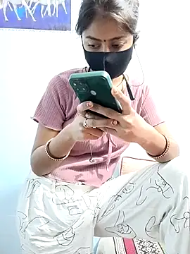 Payal G online show from December 18, 2025, 3:34 am