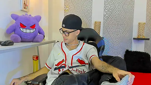 JacobBlackwell  online show from November 24, 2025, 7:46 pm